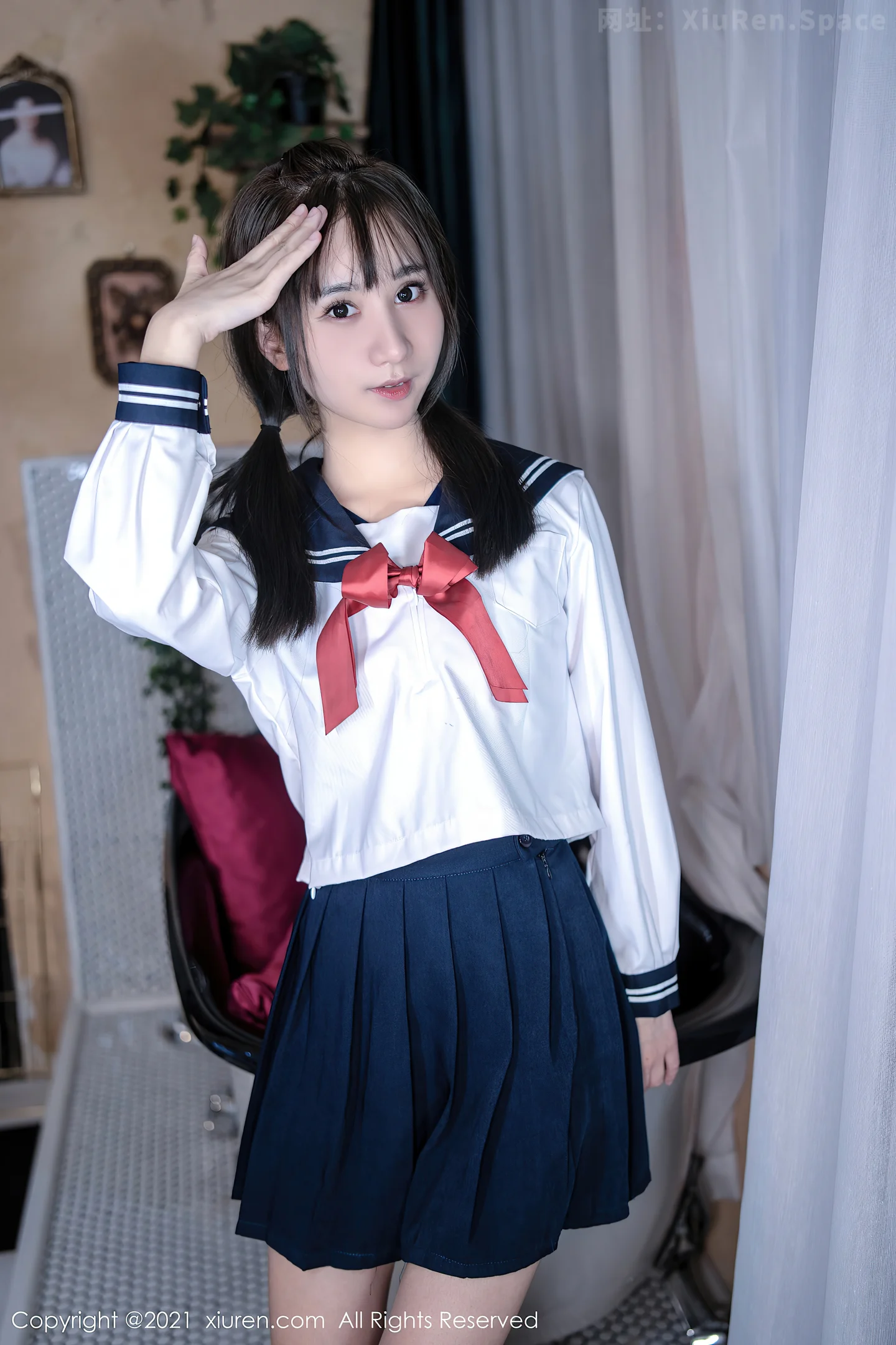 图片[5]-[XiuRen秀人网]VOL.4108 模特小果冻儿私房脱JK制服露高叉连体衣牛奶湿身撩人诱惑写真40P-秀人网官方网站